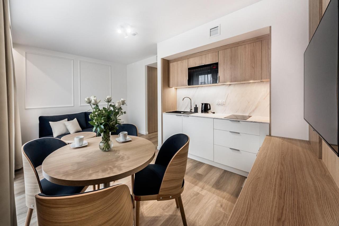 Aurum Aparthotel - Nowe Apartamenty Blisko Plazy - Neue Appartements In Strandnaehe ชวีโนวิชแจ ภายนอก รูปภาพ